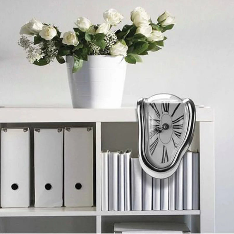 DaliDream Surreal Clock: Melting Wall Watch for Artistic Decor